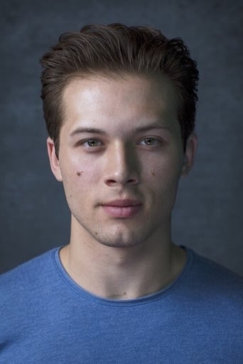 Immagine di Leo Howard