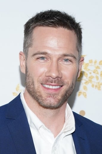 Immagine di Luke Macfarlane