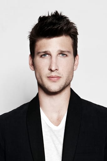 Immagine di Parker Young