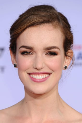 Immagine di Elizabeth Henstridge