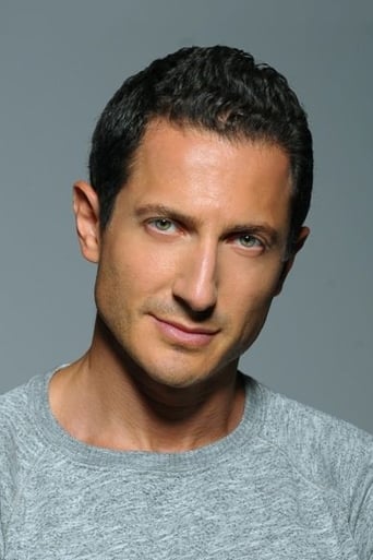 Immagine di Sasha Roiz