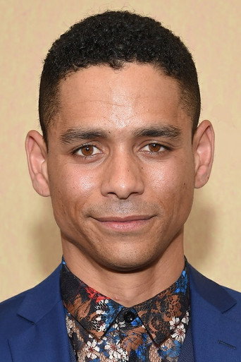 Immagine di Charlie Barnett