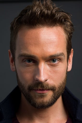 Immagine di Tom Mison