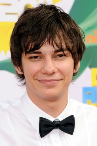 Immagine di Devon Bostick