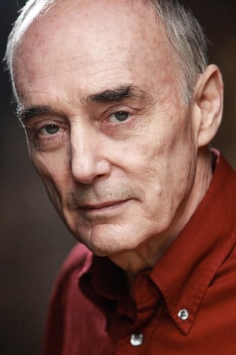 Immagine di Garrick Hagon