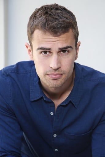 Immagine di Theo James