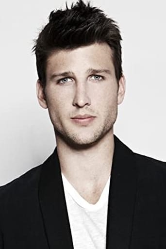 Immagine di Parker Young