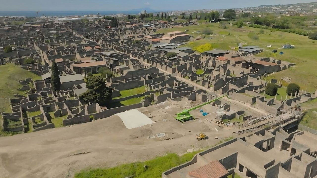 Poster della serie Pompei: le nuove verità