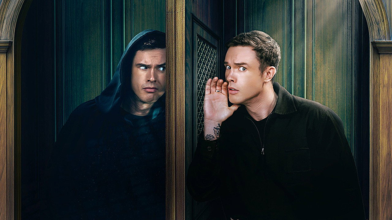 Poster della serie The Celebrity Traitors: Uncloaked
